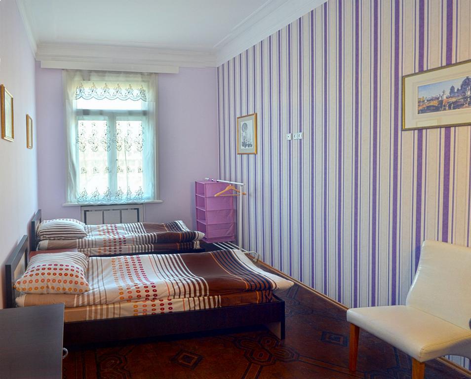 Griboedov Hostel & Suites تبليسي الغرفة الصورة