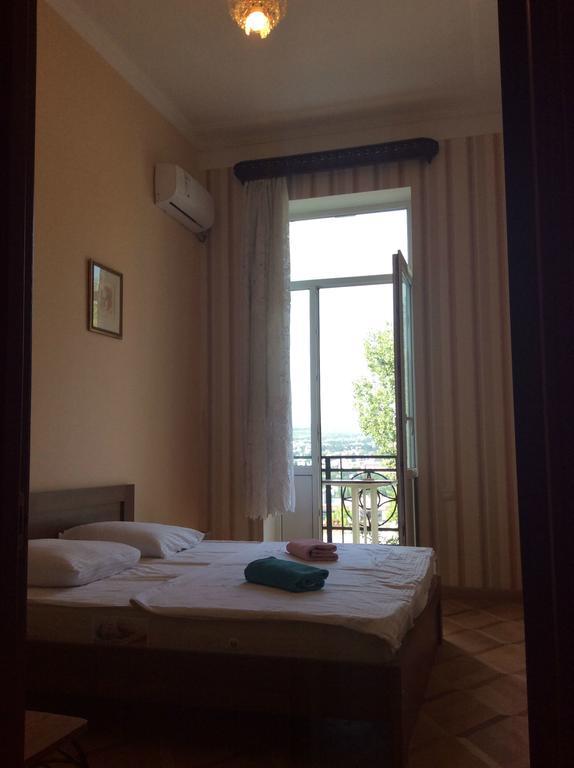 Griboedov Hostel & Suites تبليسي المظهر الخارجي الصورة