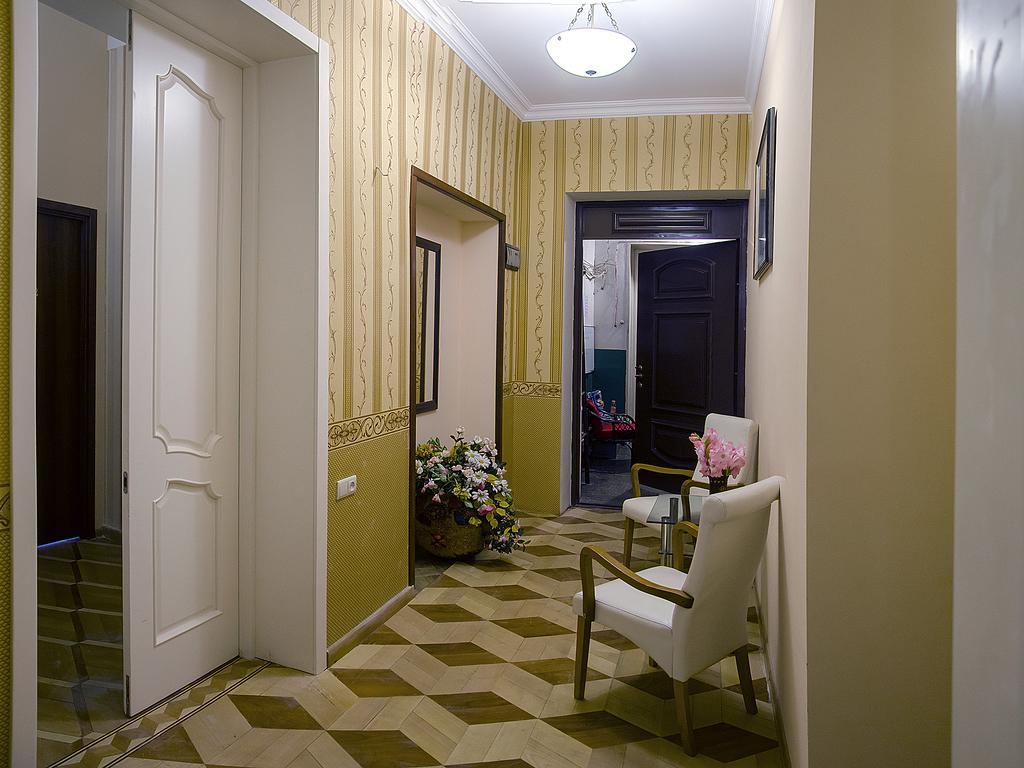 Griboedov Hostel & Suites تبليسي المظهر الخارجي الصورة
