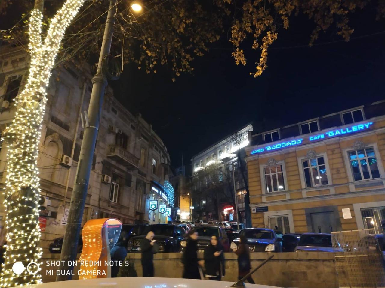 Griboedov Hostel & Suites تبليسي المظهر الخارجي الصورة