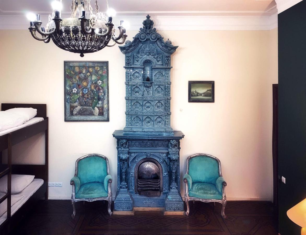 Griboedov Hostel & Suites تبليسي المظهر الخارجي الصورة