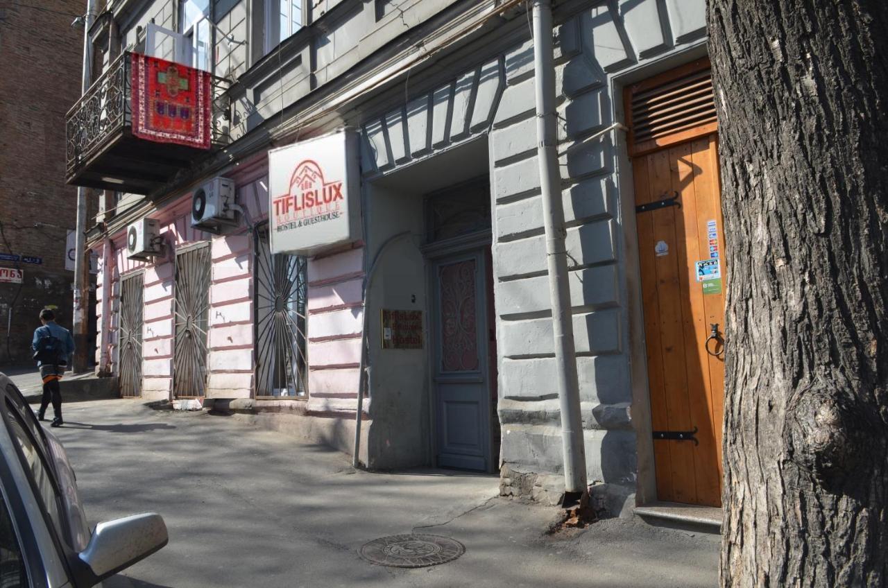Griboedov Hostel & Suites تبليسي المظهر الخارجي الصورة